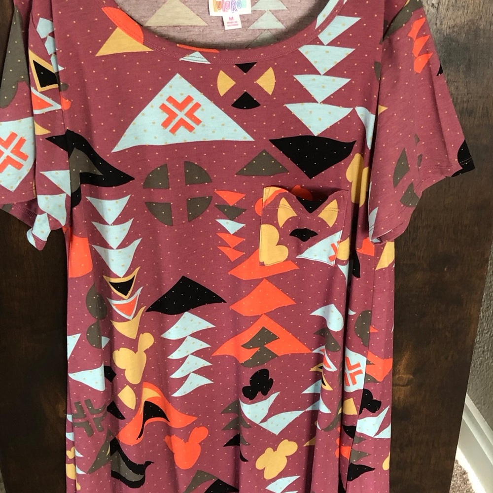 Lularoe Carly medium
